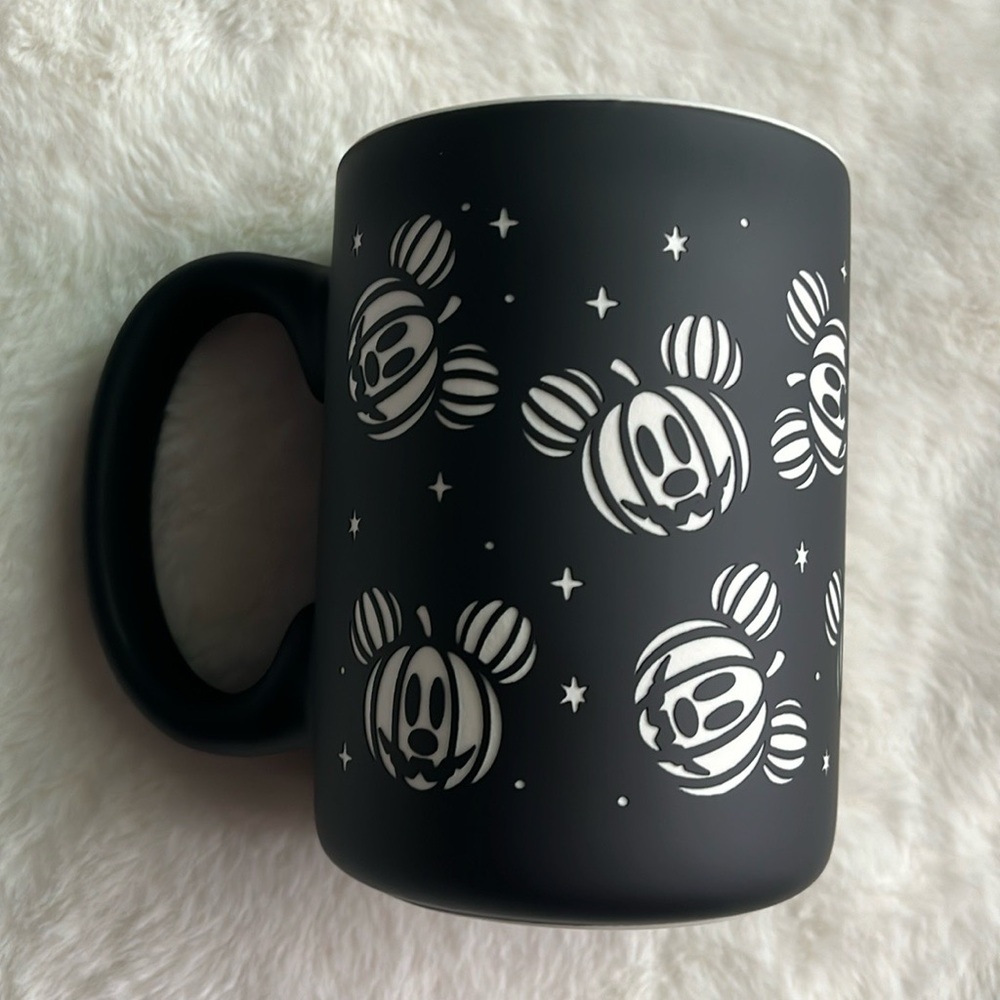 New Disney Mug - Picture 3 of 3